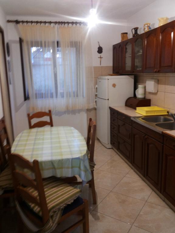 Apartment Ranka Postira Kamer foto